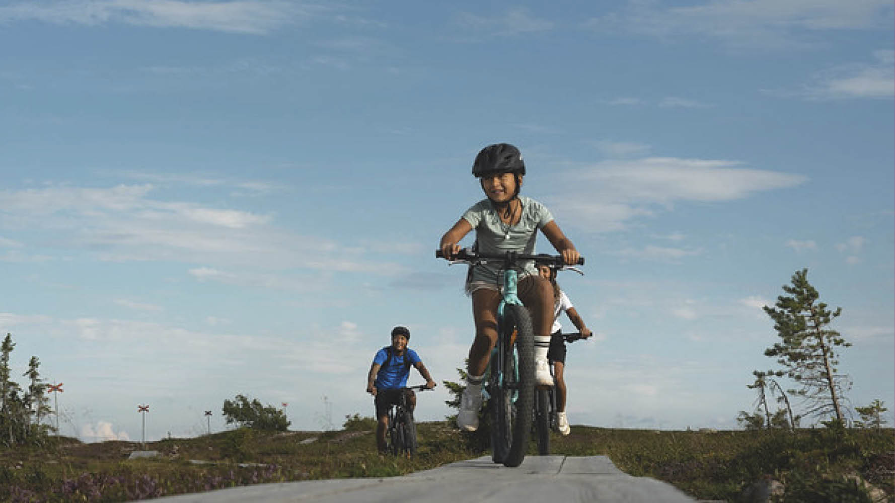 Skistars sommarsäsong i Sälenfjällen tog ordentlig fart förra sommaren och är till stor del koncentrerad till Lindvallen. Torsdagen den 6 juni, inleds årets sommarsäsong med öppningen av trailleder för cykling...
